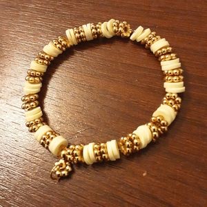 Golden flower braclet